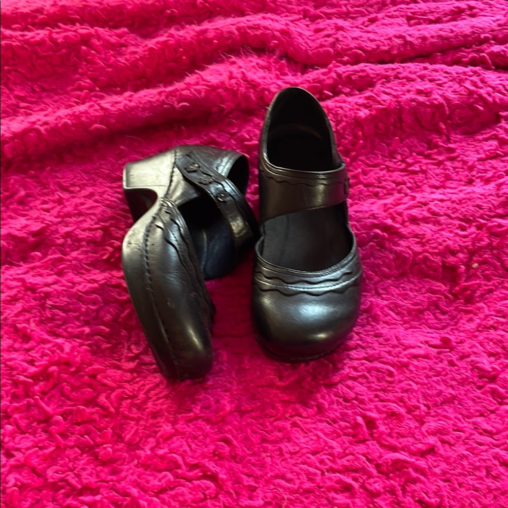 Classic Black Women's Mary Jane Shoes Dansko 39